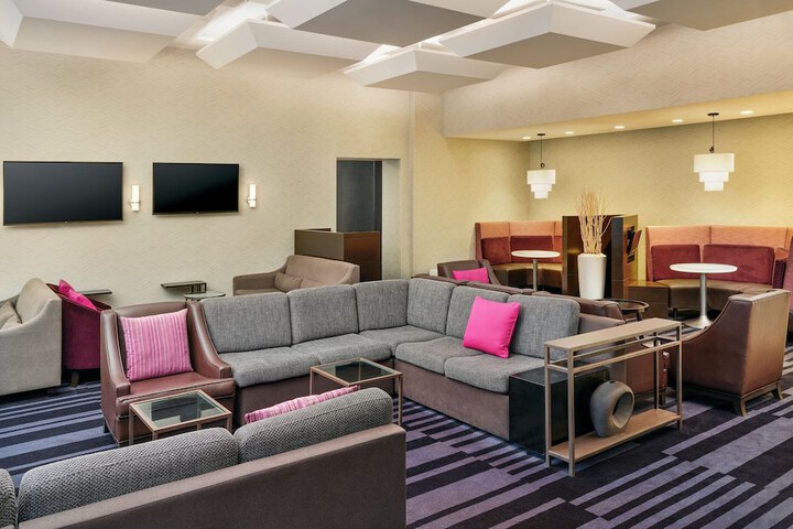 Hotel Interior 9 of 41