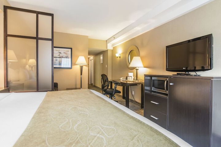 Room 16 of 35