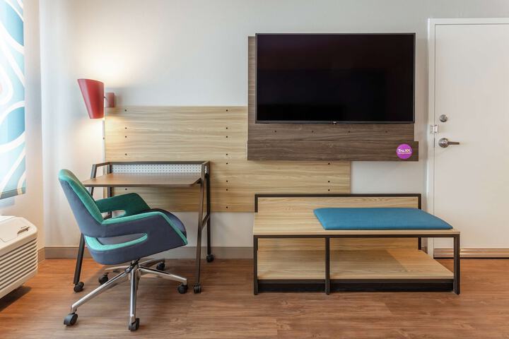 Room 20 of 32