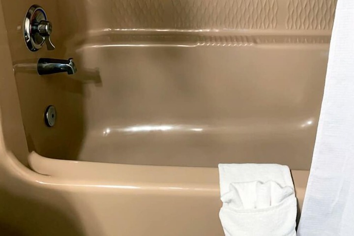 Coachman Inn & Suites