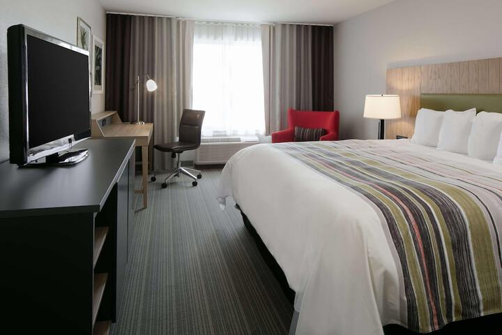 Country Inn & Suites by Radisson Middleton - Madison West