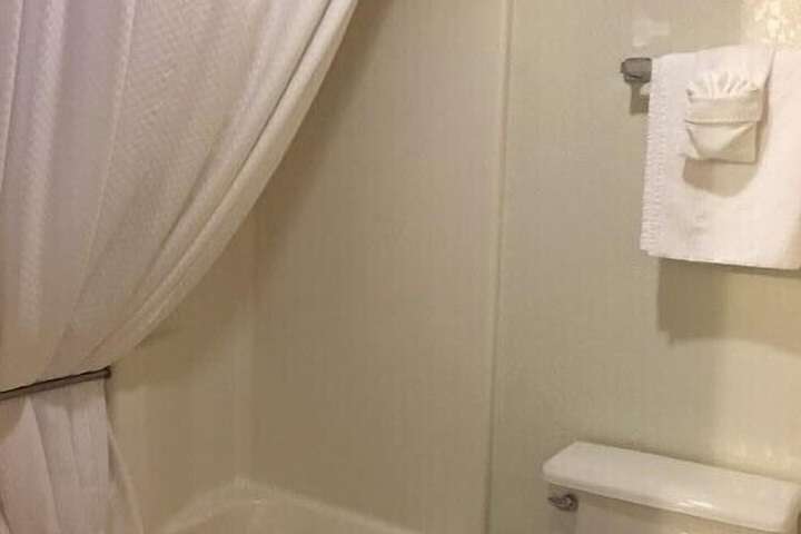 Room 18 of 23