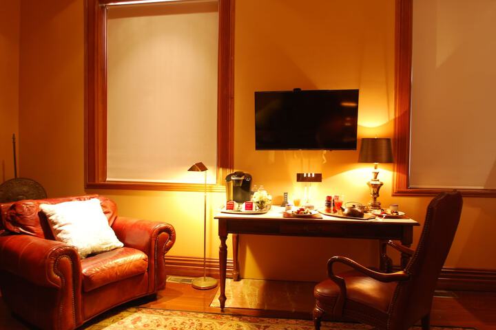Room 25 of 41