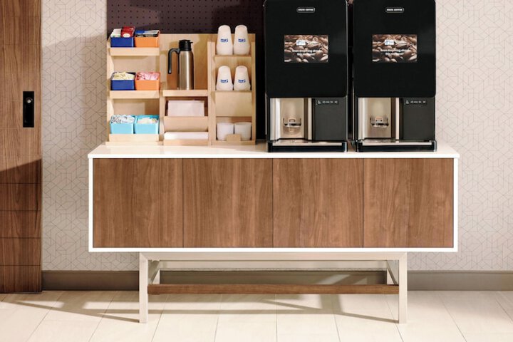 Holiday Inn Express & Suites Heath - Newark by IHG