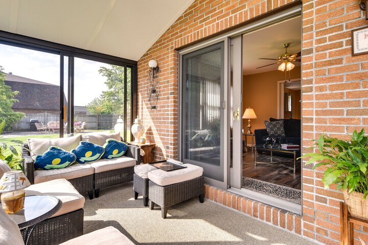 Tonawanda Vacation Rental 13 Mi to Niagara Falls