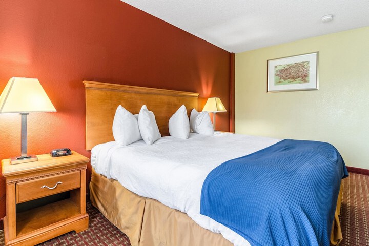 Room 20 of 32
