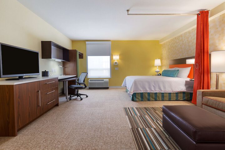 Room 28 of 54
