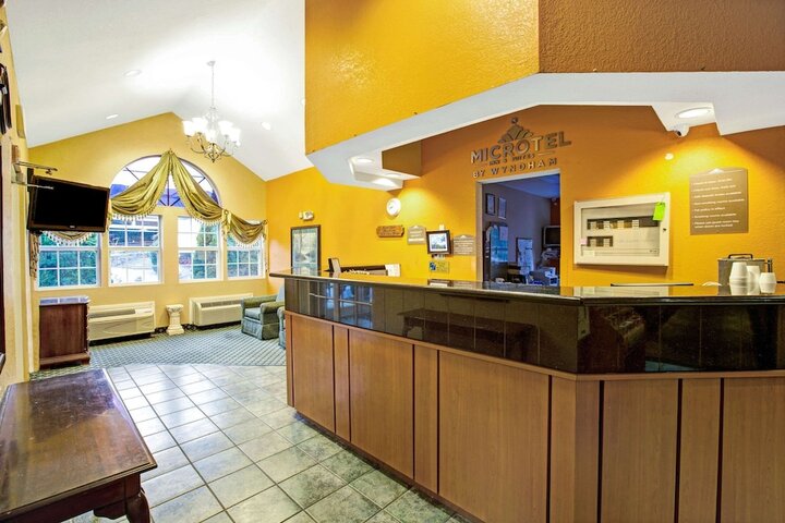 Hotel Interior 4 of 20