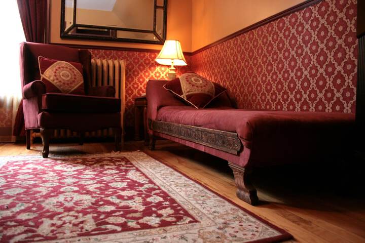 Room 13 of 64
