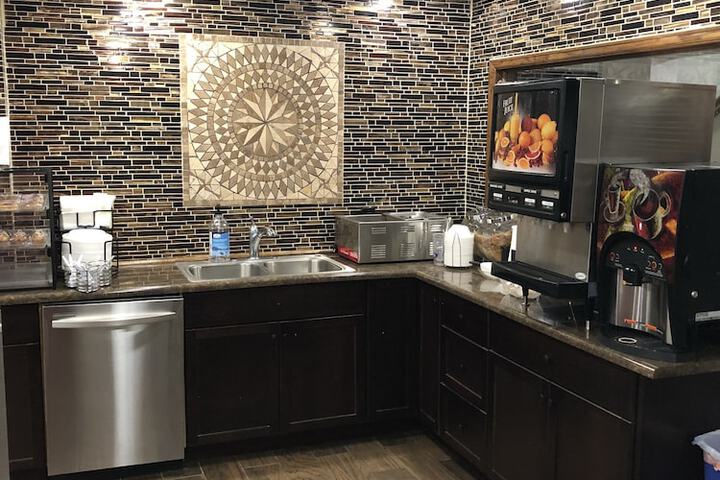 Americas Best Value Inn & Suites Sidney