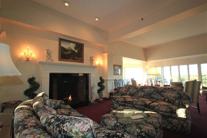 Hotel Interior 16 of 103