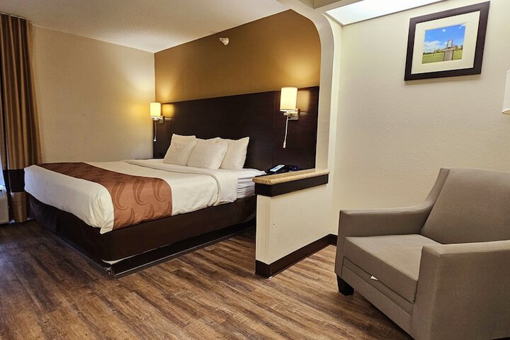 Room 15 of 19