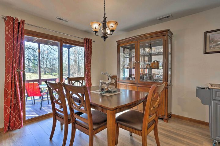 Vernon Township Condo Near Golfing + Skiing!