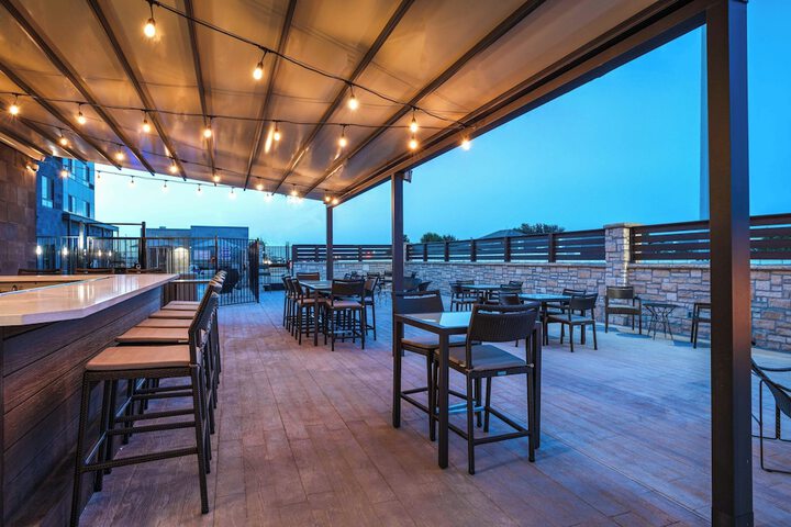 Courtyard by Marriott Dallas Grand Prairie