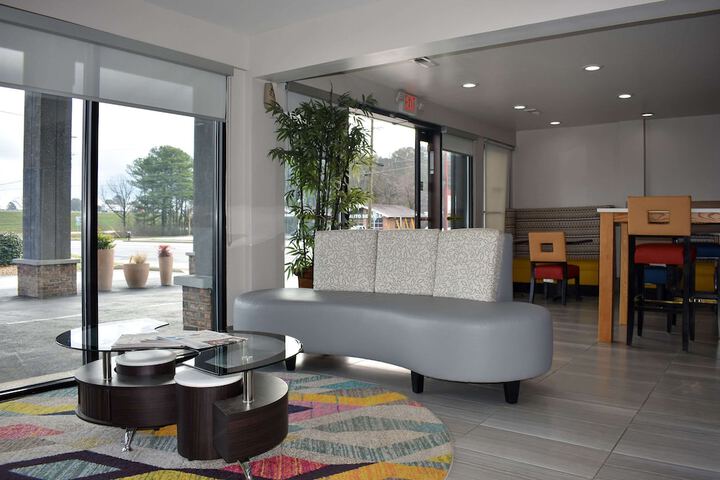 Hotel Interior 9 of 24