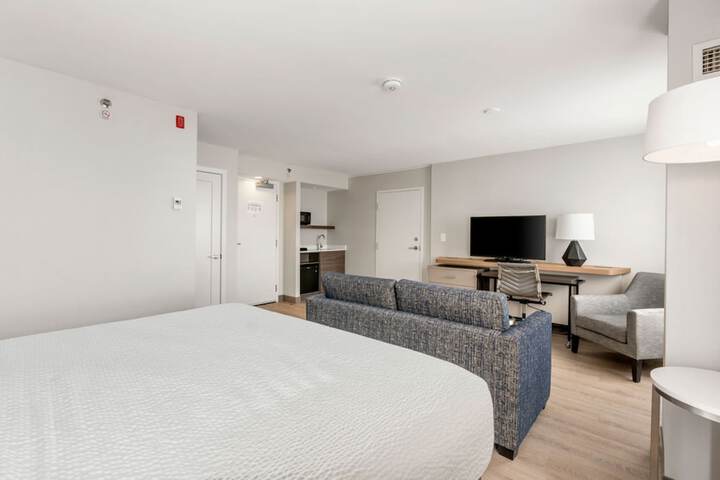Room 62 of 134