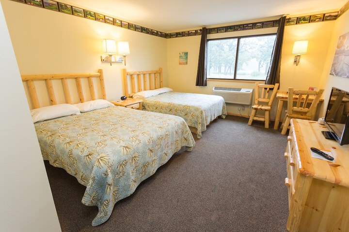 Riverside Inn