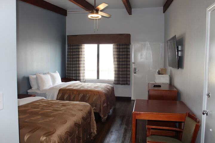 Room 50 of 75