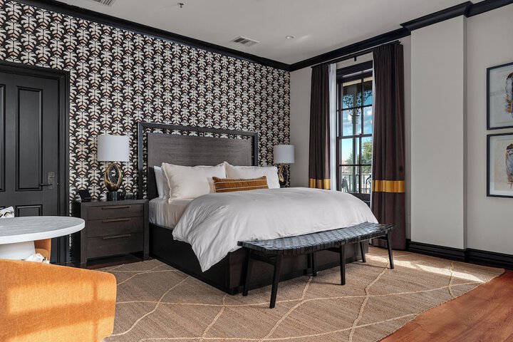 Emigrant Boutique Hotel