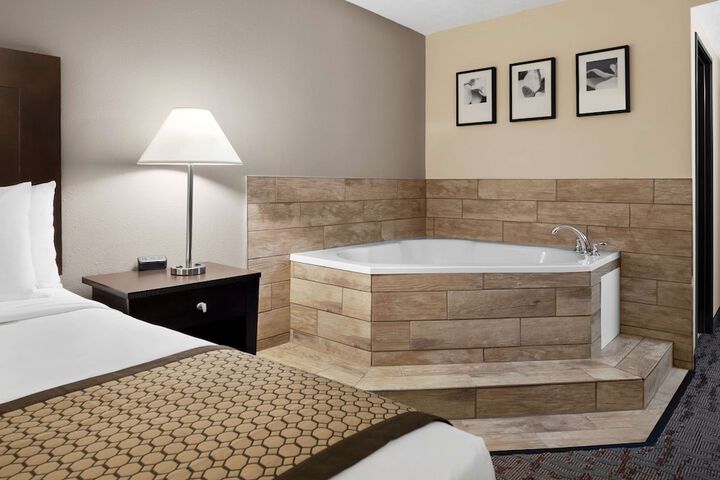 Baymont by Wyndham Belleville Airport Area