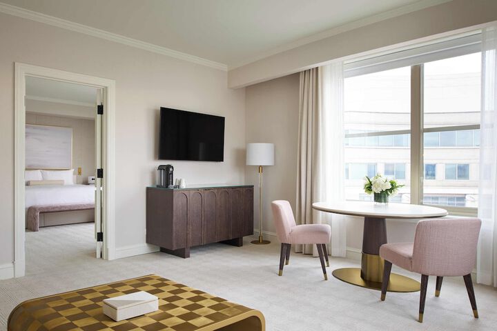 Room 48 of 96