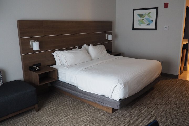 Room 36 of 61