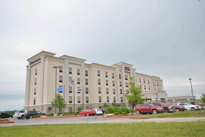 Hampton Inn & Suites Tulsa / Catoosa