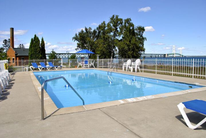Pool 9 of 53