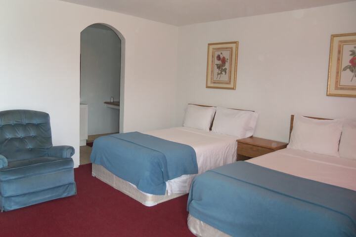 Super 54 Inn