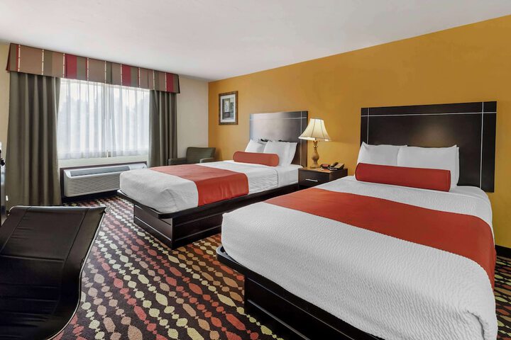 Room 9 of 28