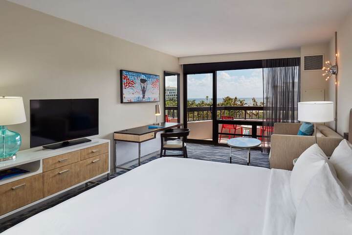 Room 34 of 63