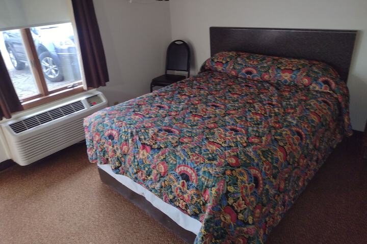 Room 22 of 33