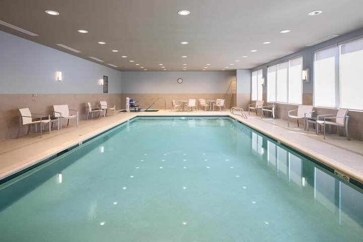 Best Western Premier Hotel at Fishers Landing