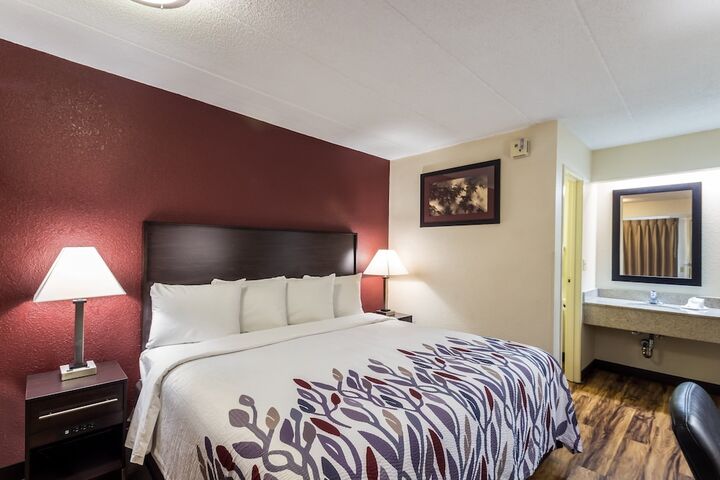 Room 14 of 27