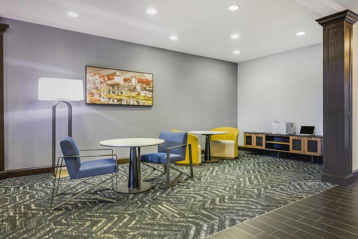 Homewood Suites by Hilton Huntsville - Downtown AL