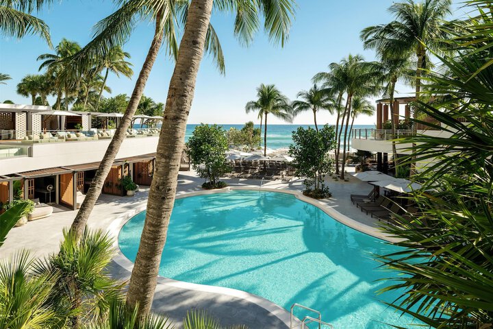 Signia by Hilton Diplomat Beach Resort