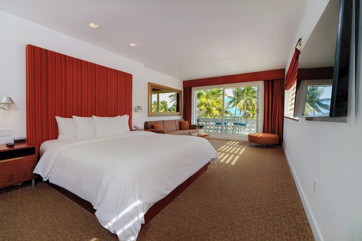 Room 26 of 68