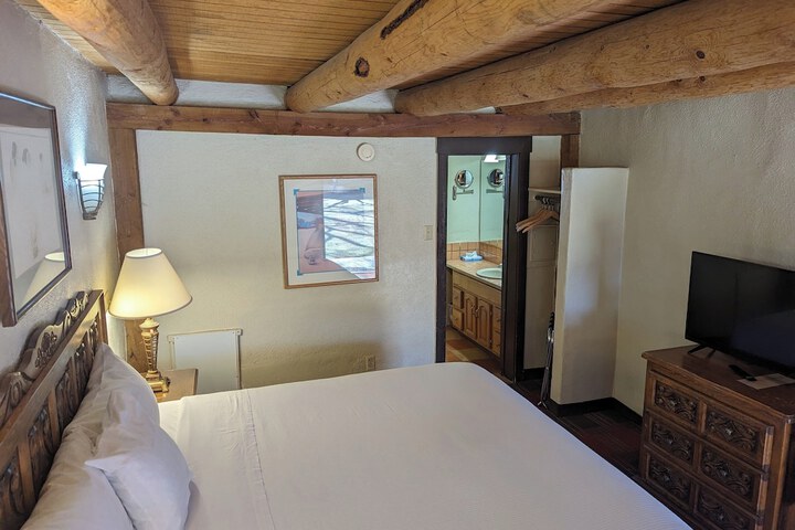 Sagebrush Inn & Suites