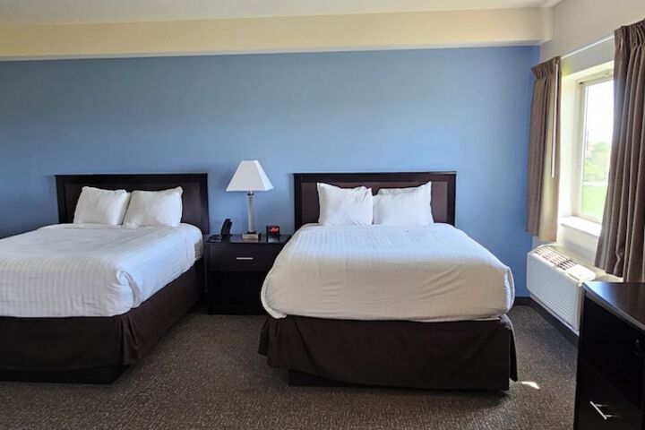Room 34 of 47