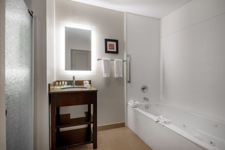 Holiday Inn Poughkeepsie by IHG