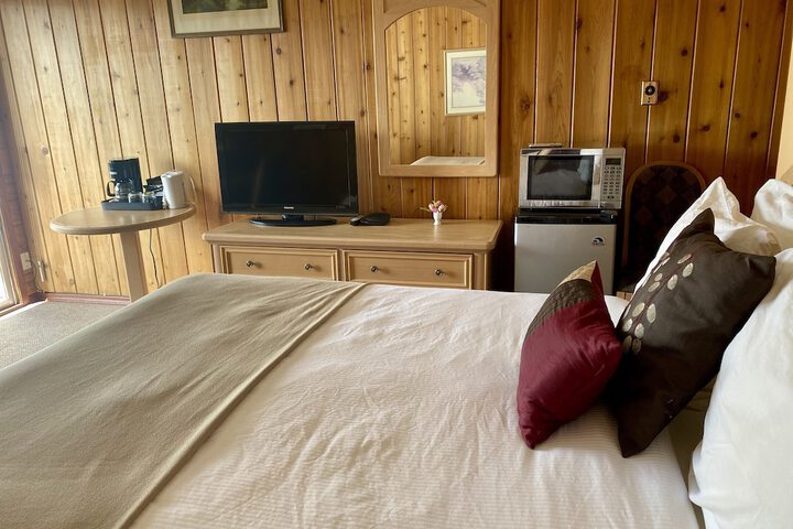 Rocky Mountain Springs Lodge