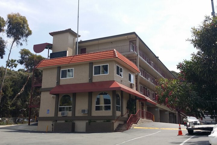 Hotel 5 of 43
