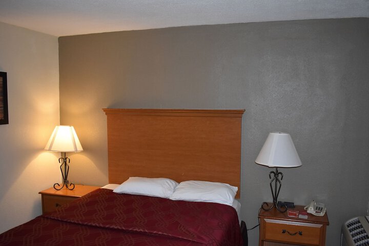 Room 15 of 35