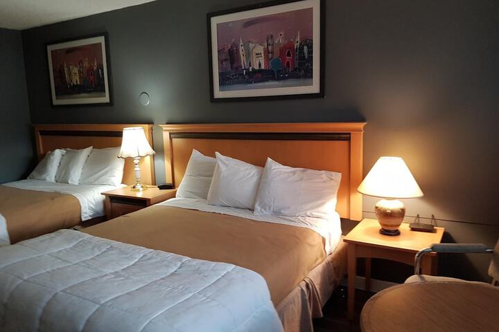Room 21 of 32