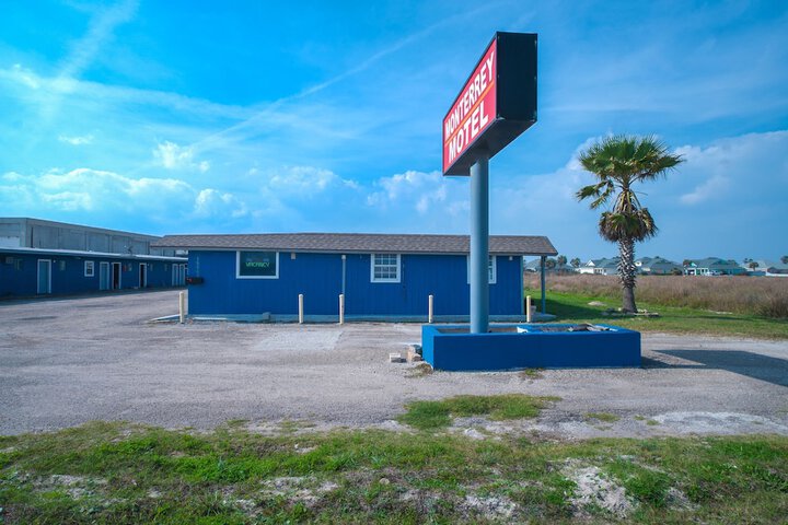 Hotel 6 of 64