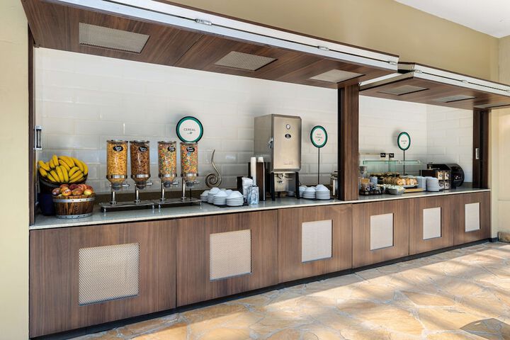 Breakfast/Coffee Service 59 of 83