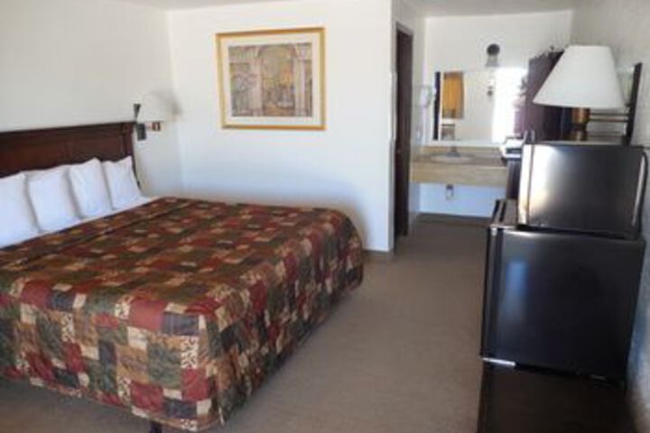 Motel 70