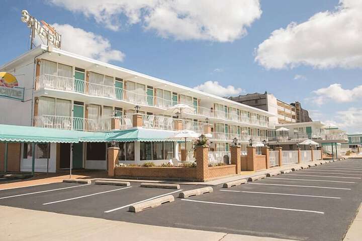 Hotel 6 of 111