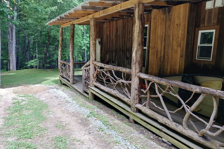 Arrowmont Stables & Cabins