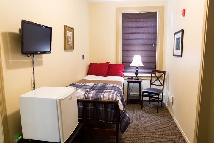 Room 88 of 94